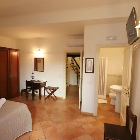 Italiana Magnolia Bed & Breakfast *